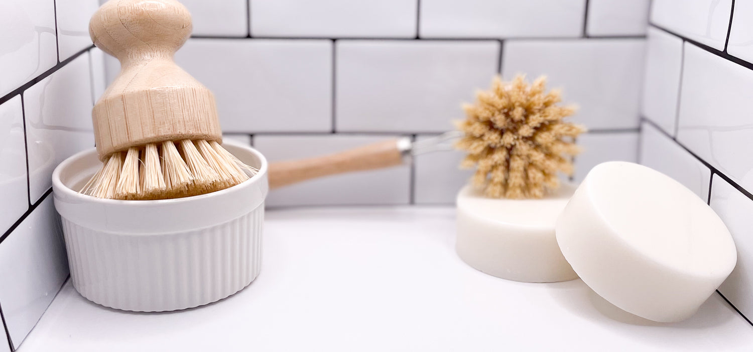 Eco-Friendly Zero Waste Dish Brush with Soap Holder – Refillism